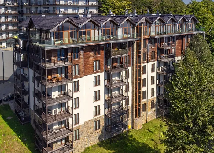 公寓 Karkonosky - Zapach Lasu 斯克拉斯卡波伦巴